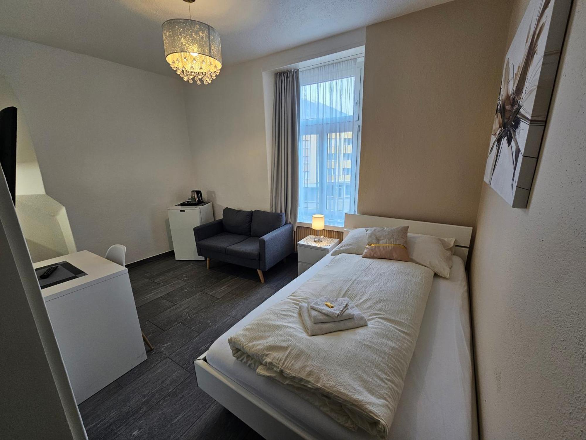 Hotel Surselva クール エクステリア 写真