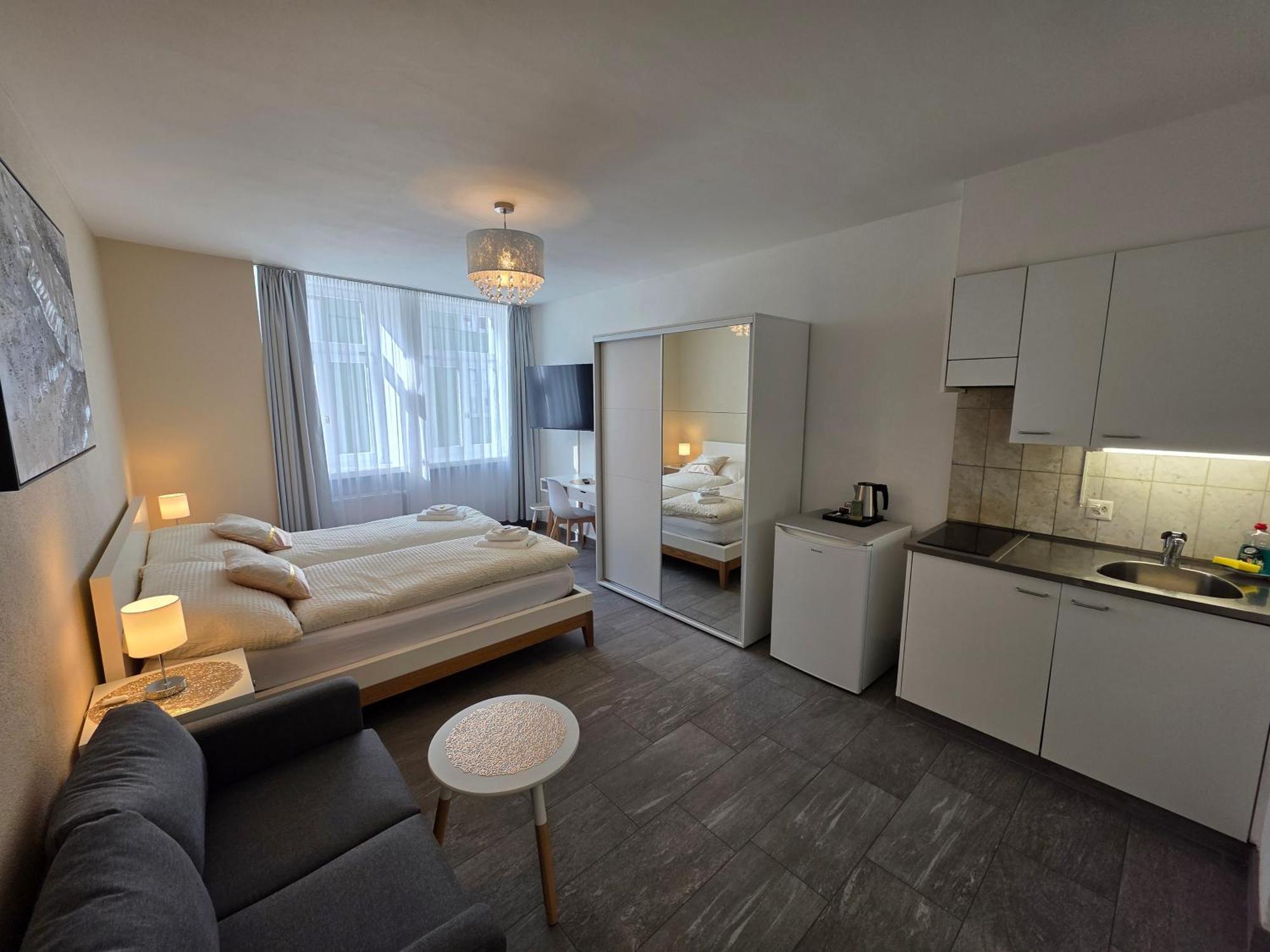Hotel Surselva クール エクステリア 写真