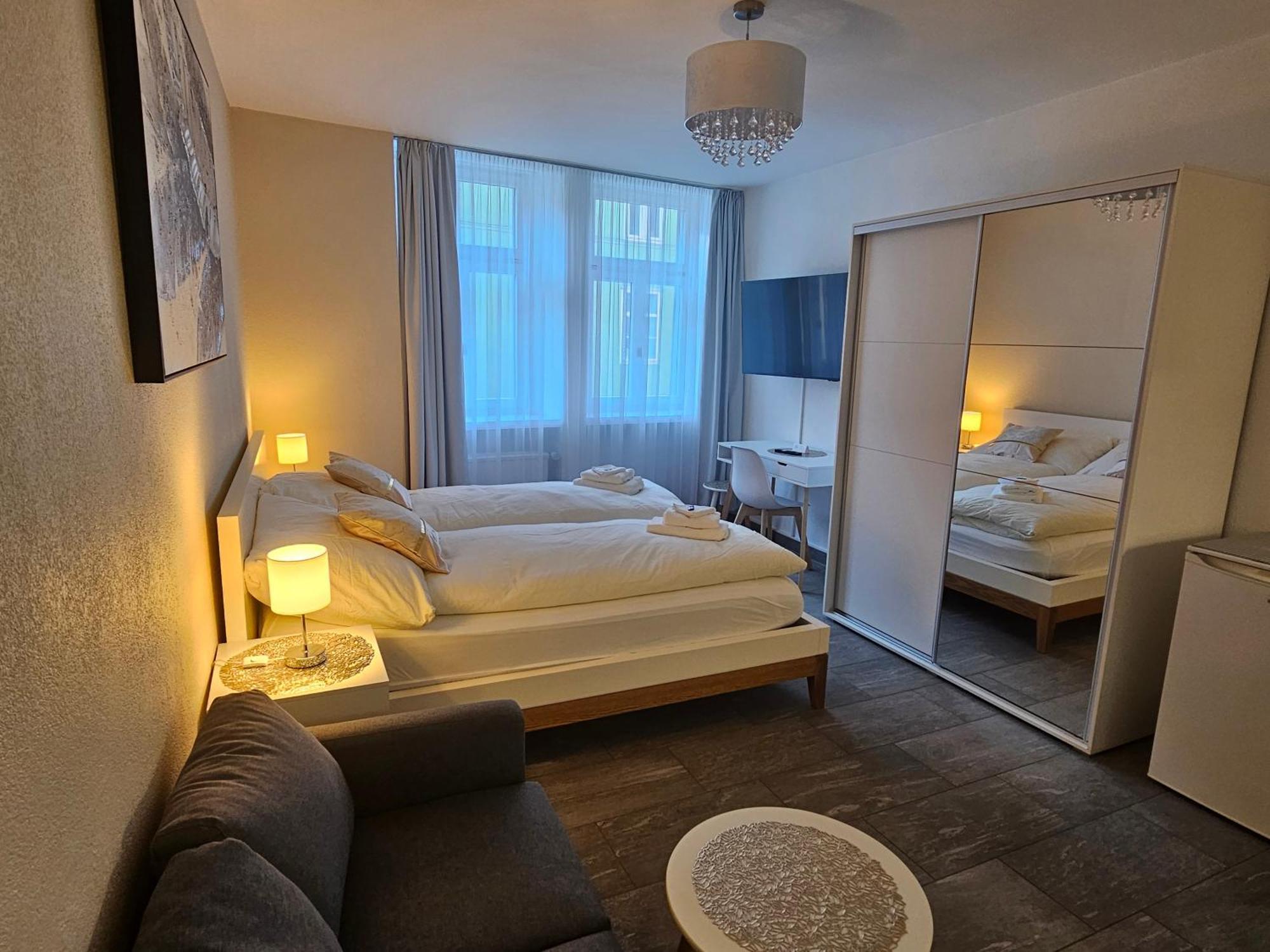 Hotel Surselva クール エクステリア 写真
